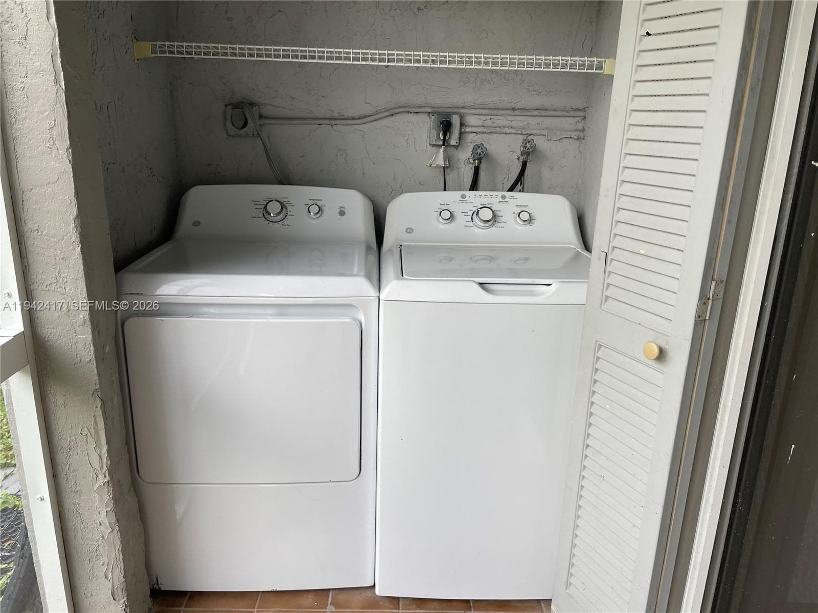 426 NE 210th Cir Ter # 2, Miami FL 33179 — 16