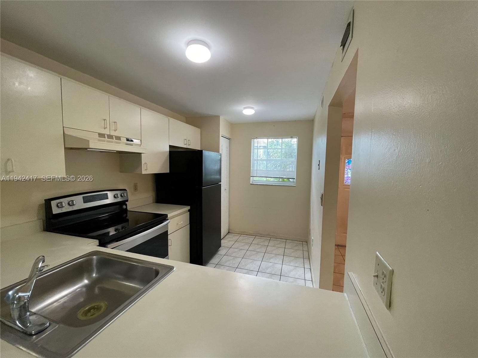 426 NE 210th Cir Ter # 2, Miami FL 33179 — 11