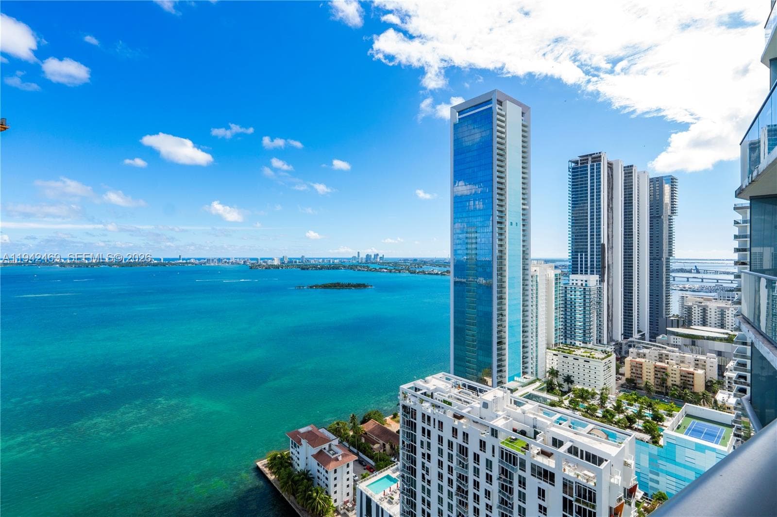 460 NE 28th St # 3402, Miami FL 33137 — 19