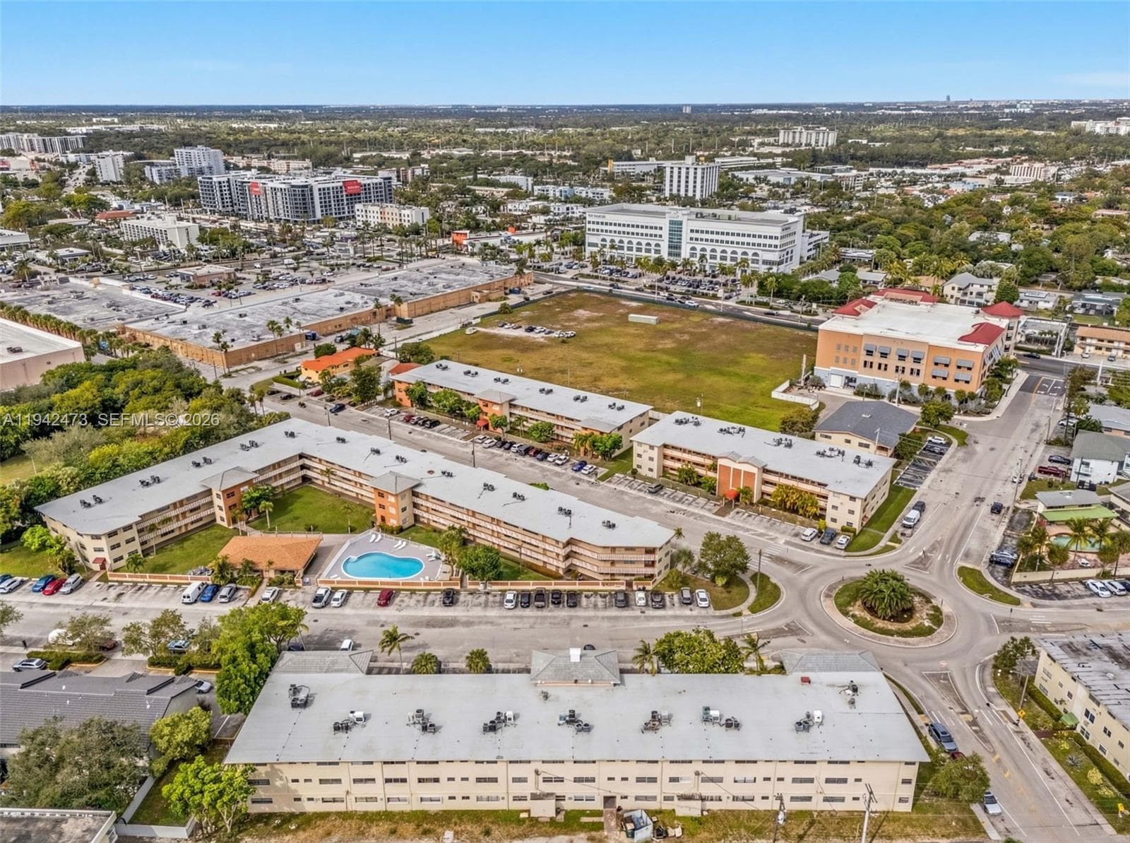 11840 NE 19th Dr # 9, North Miami FL 33181 — 32