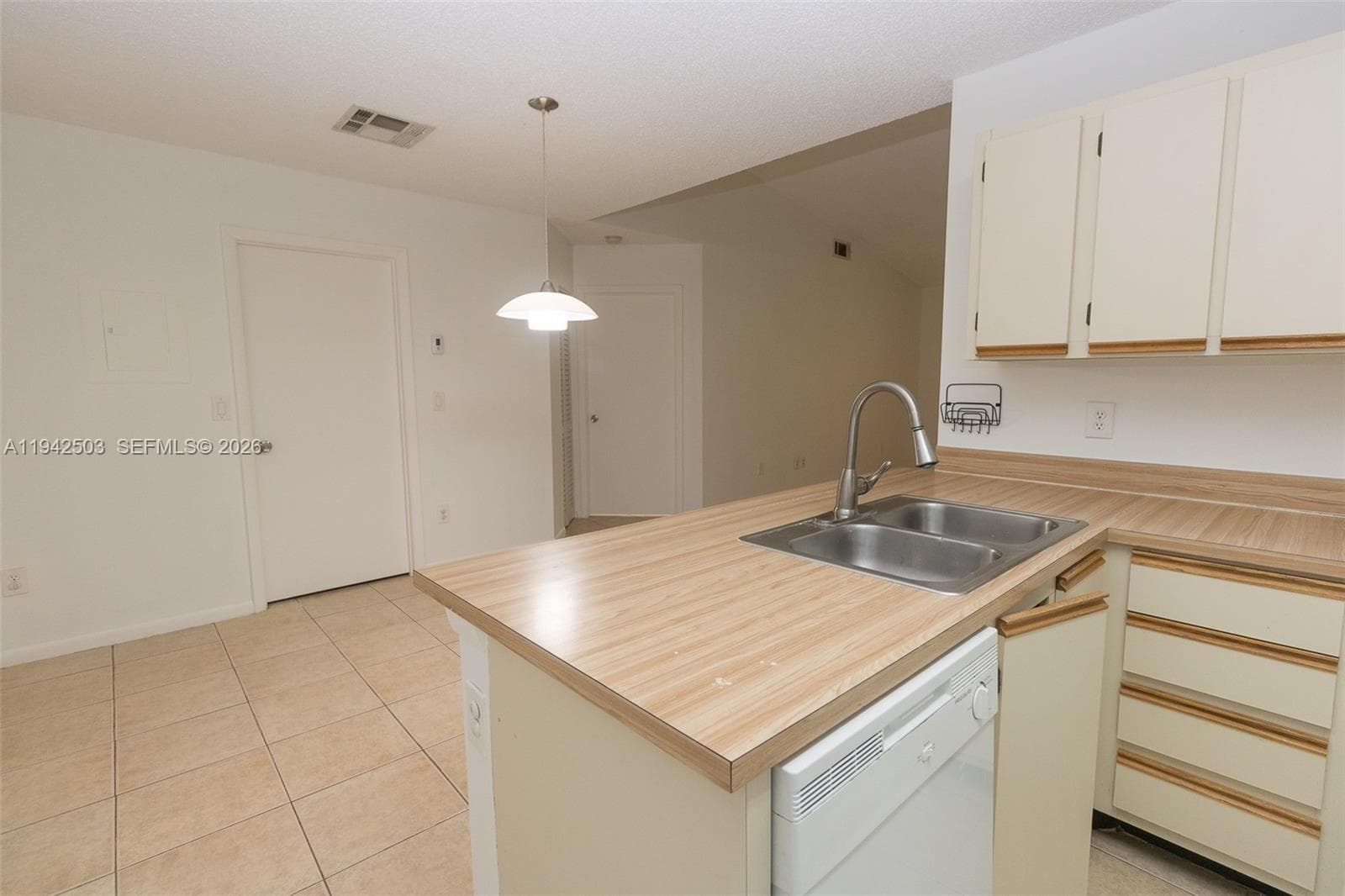 18328 NW 68th Ave # P, Hialeah FL 33015 — 1