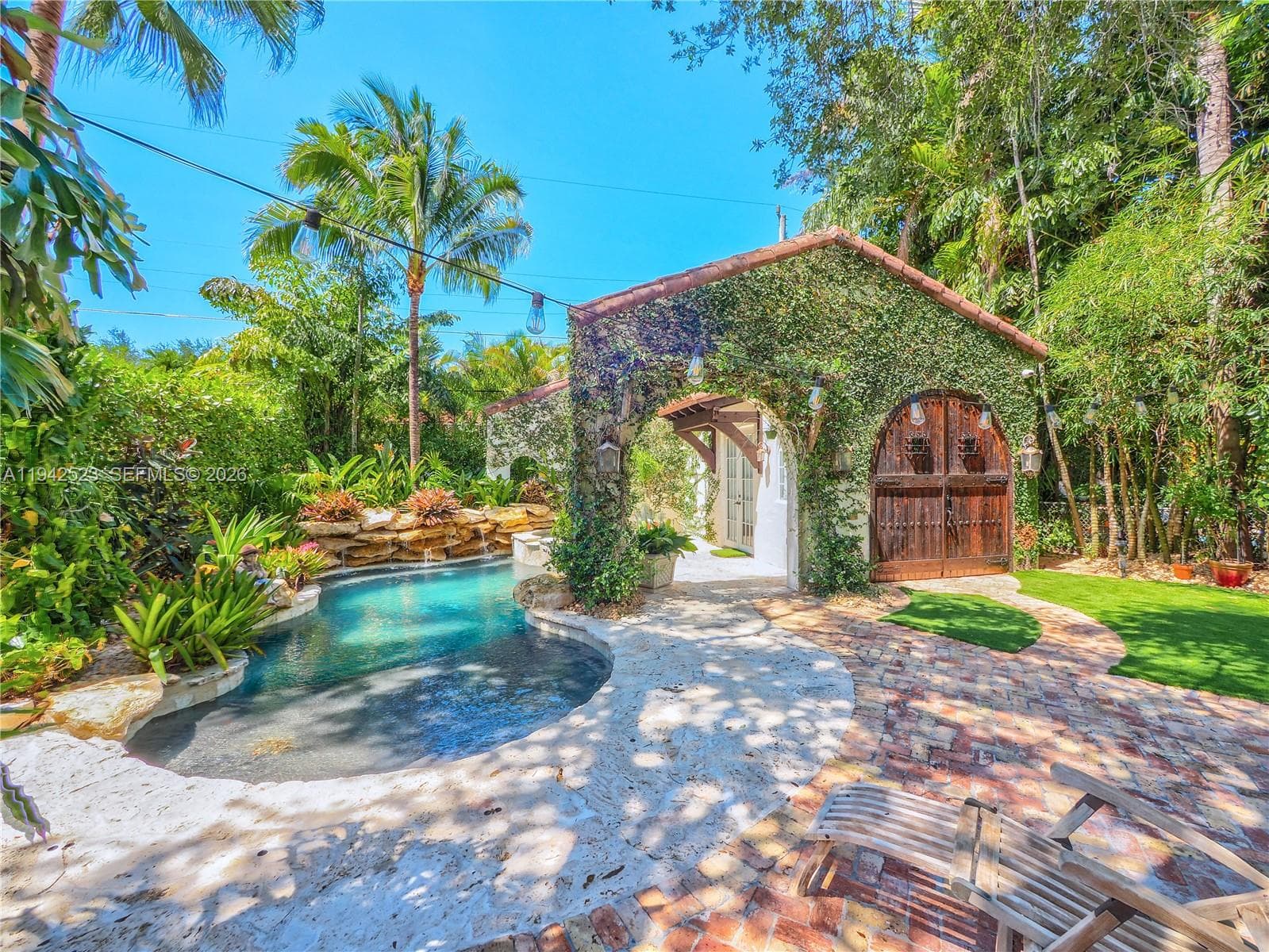 1229 Sorolla Ave, Coral Gables FL 33134 — 12