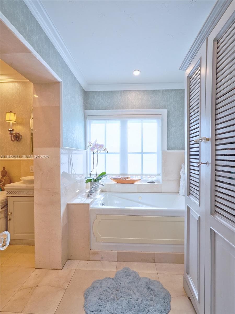 1229 Sorolla Ave, Coral Gables FL 33134 — 70