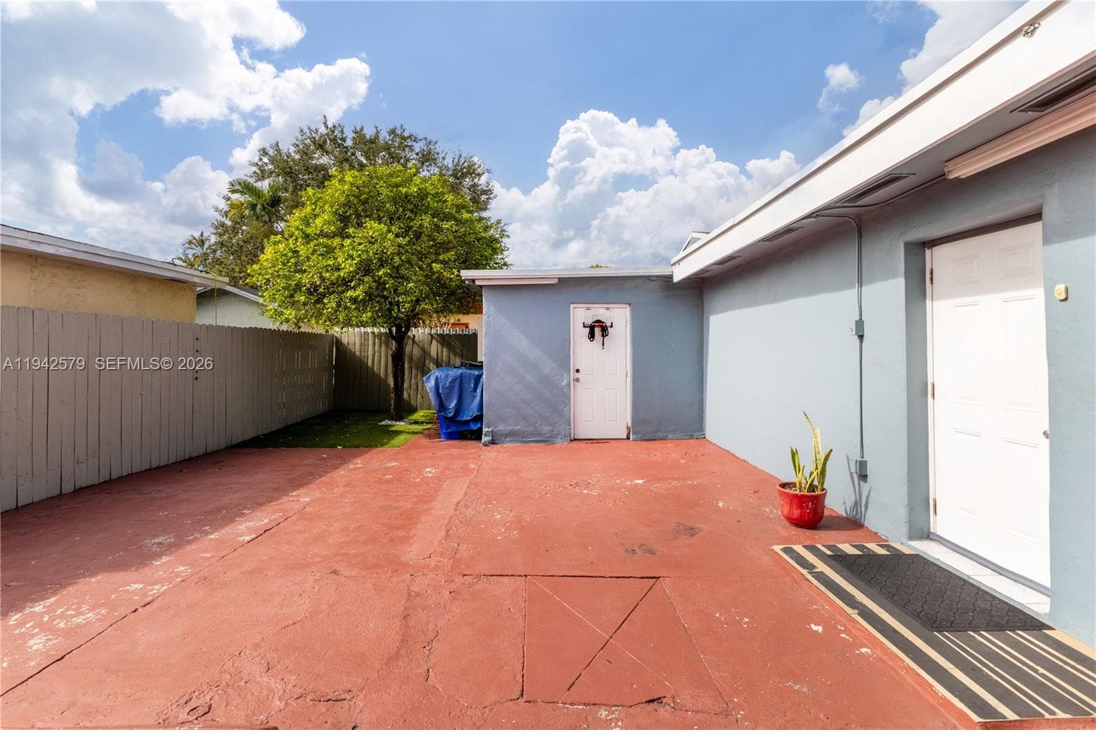 2818 SW 2nd St, Miami FL 33135 — 44