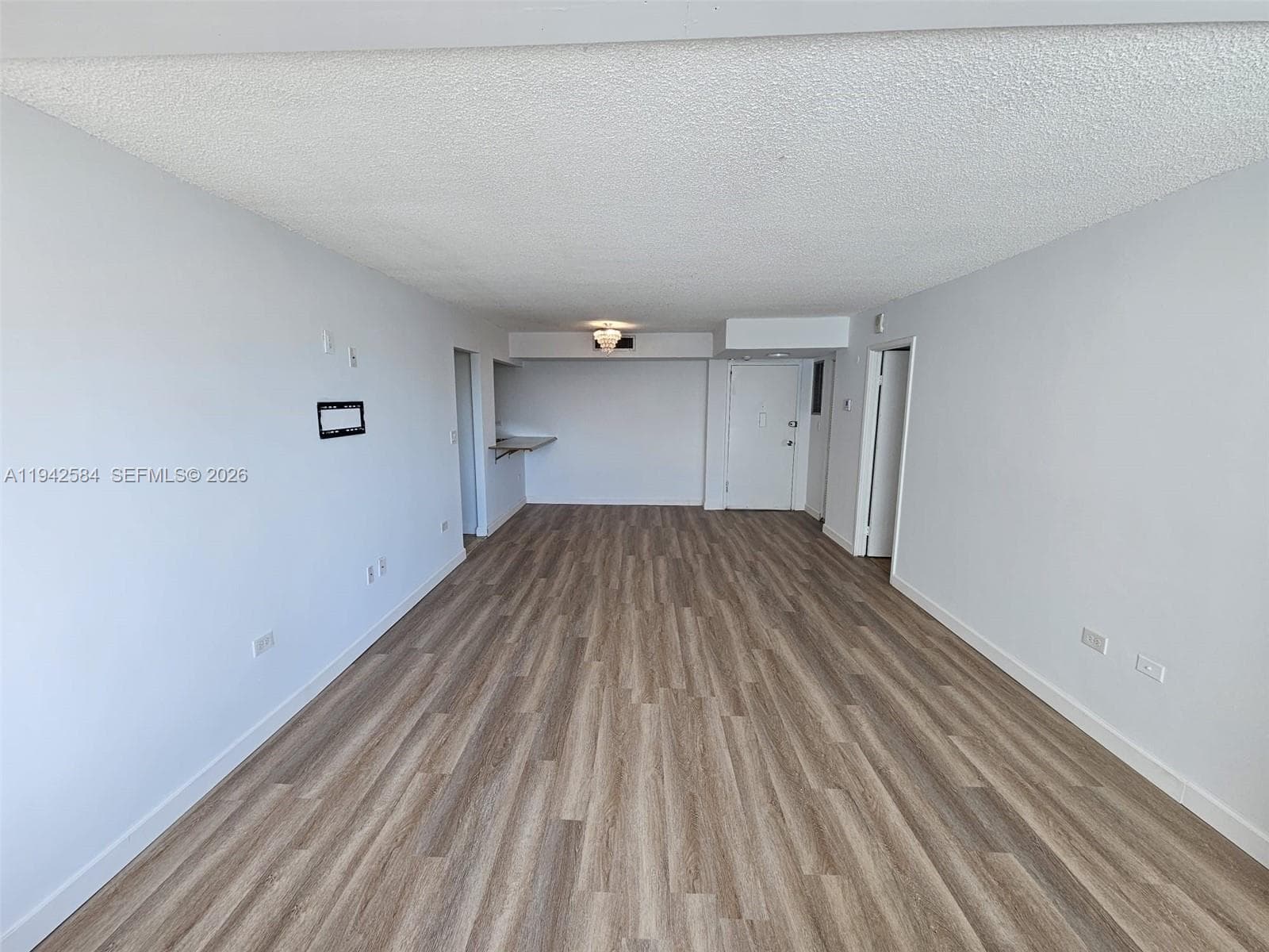 7135 Collins Ave # 1011, Miami Beach FL 33141 — 6