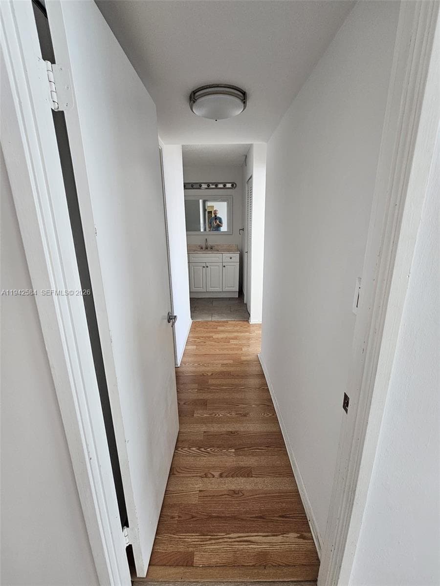 7135 Collins Ave # 1011, Miami Beach FL 33141 — 16