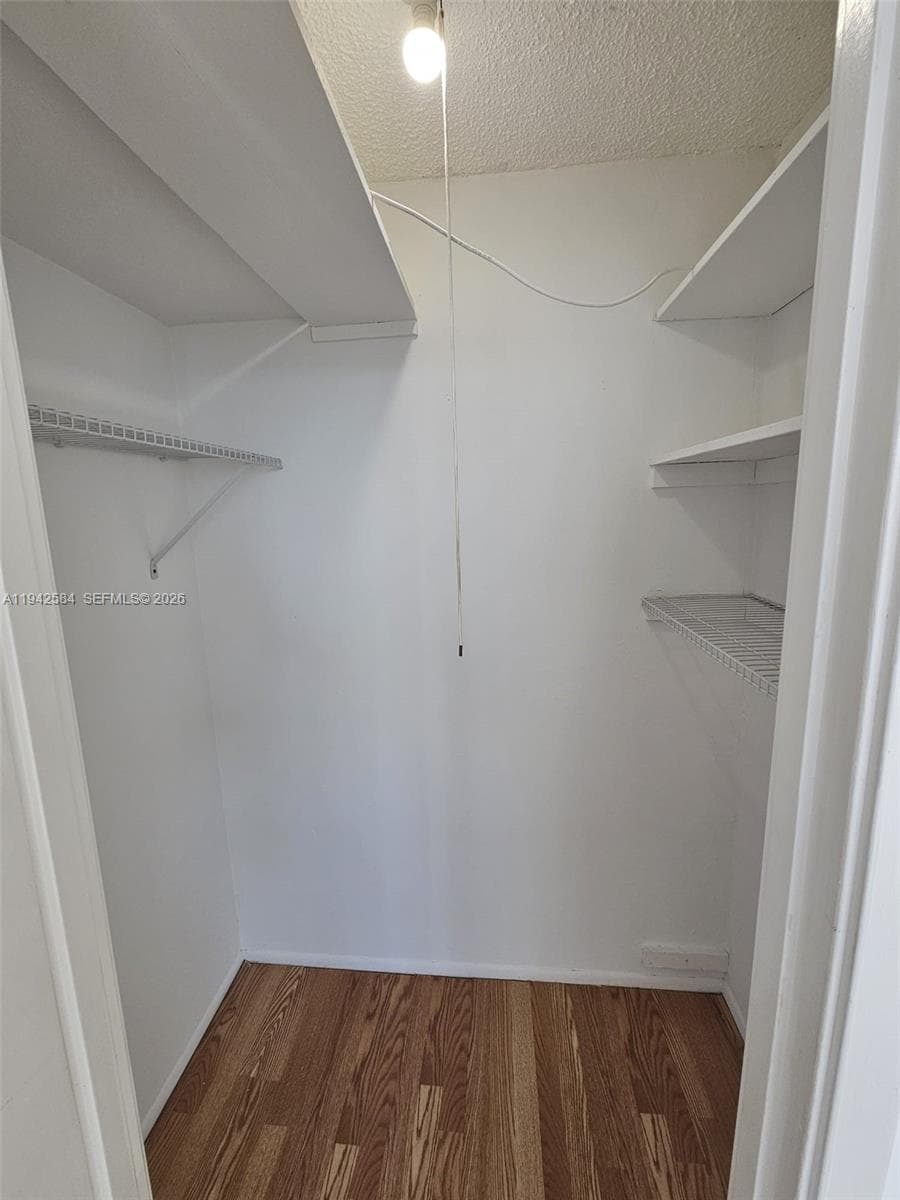 7135 Collins Ave # 1011, Miami Beach FL 33141 — 10