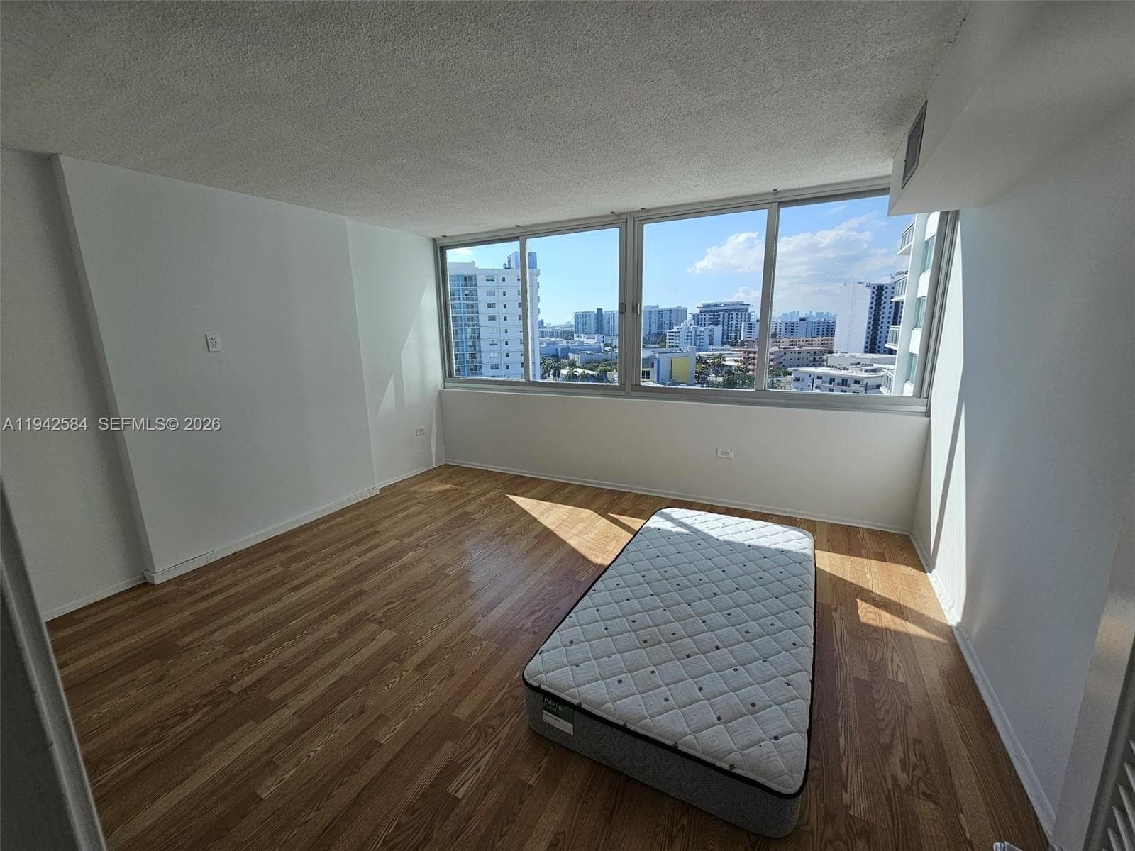 7135 Collins Ave # 1011, Miami Beach FL 33141 — 11