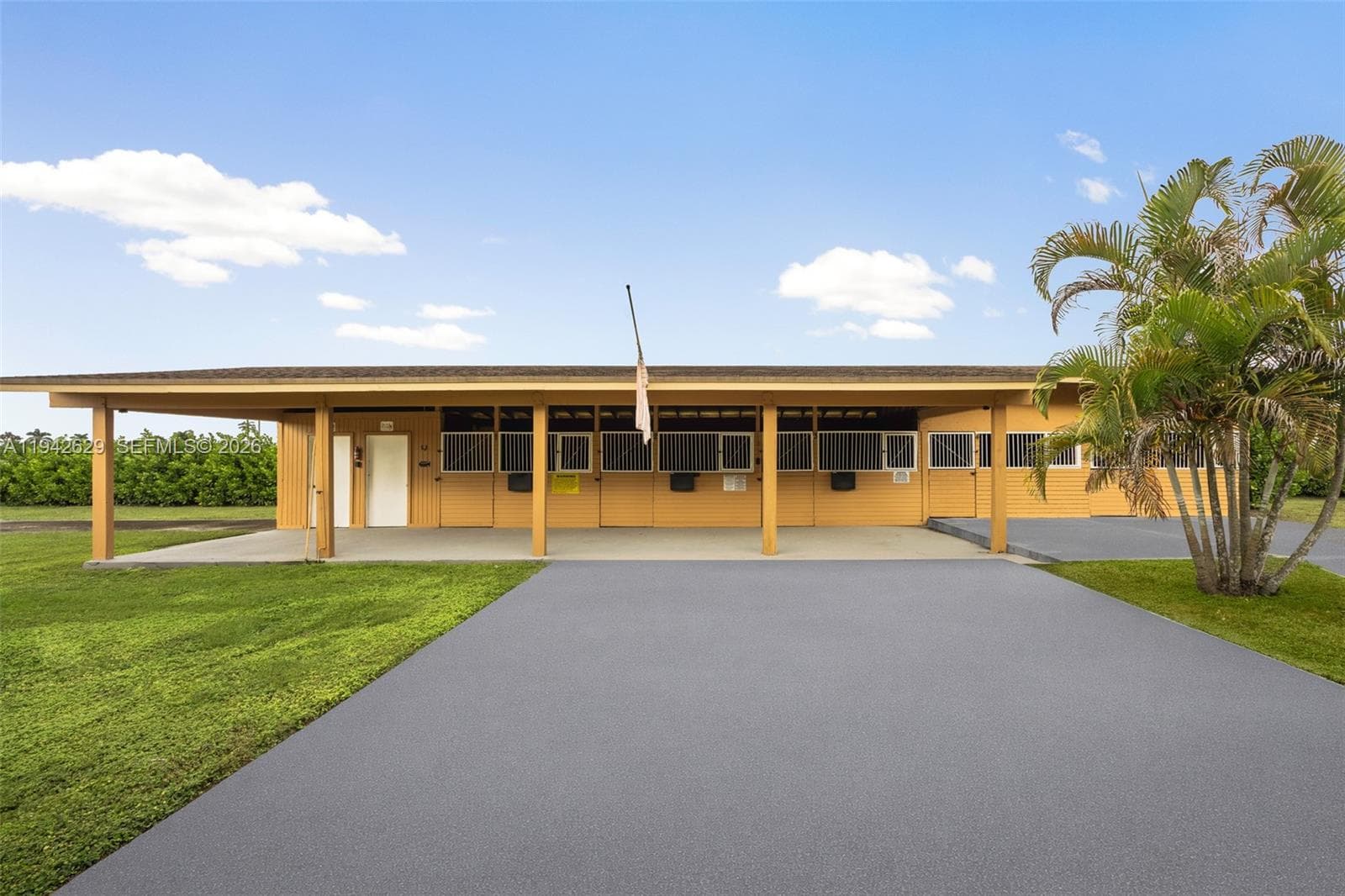20450 SW 198th Ave, Miami FL 33187 — 49