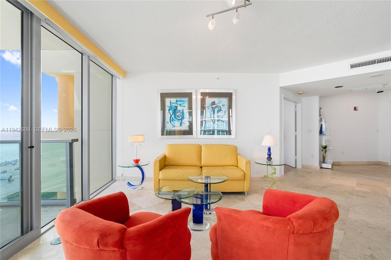 1455 Ocean Dr # 1009, Miami Beach FL 33139 — 72