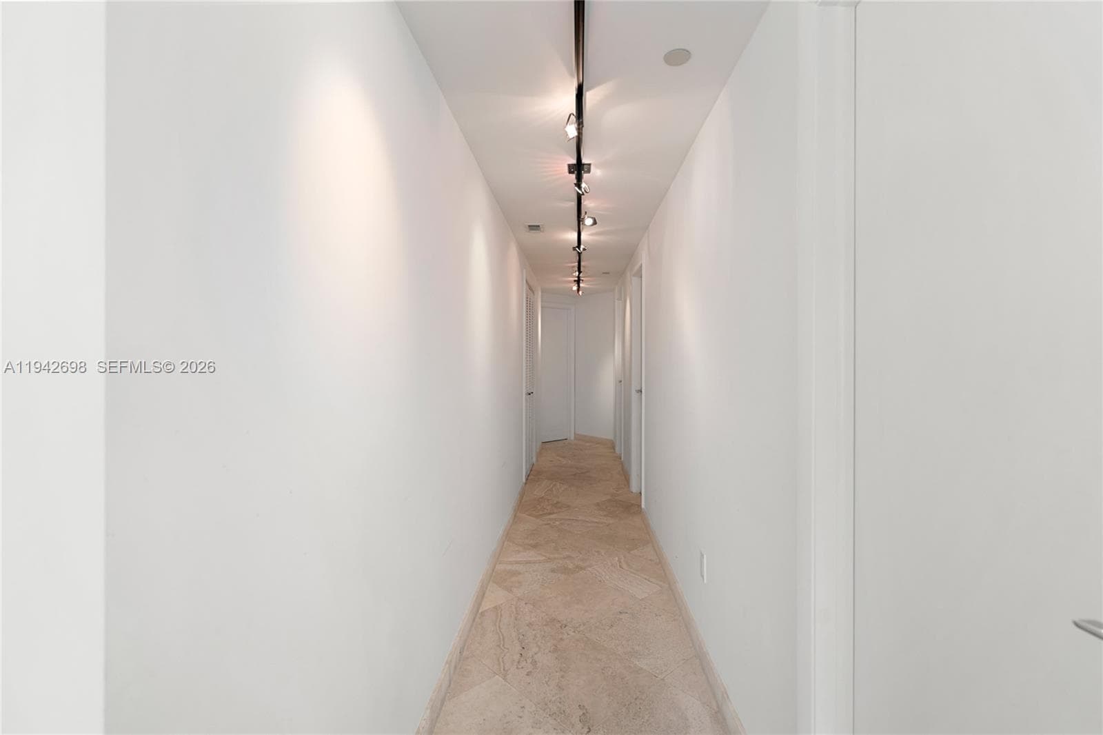 1455 Ocean Dr # 1009, Miami Beach FL 33139 — 56