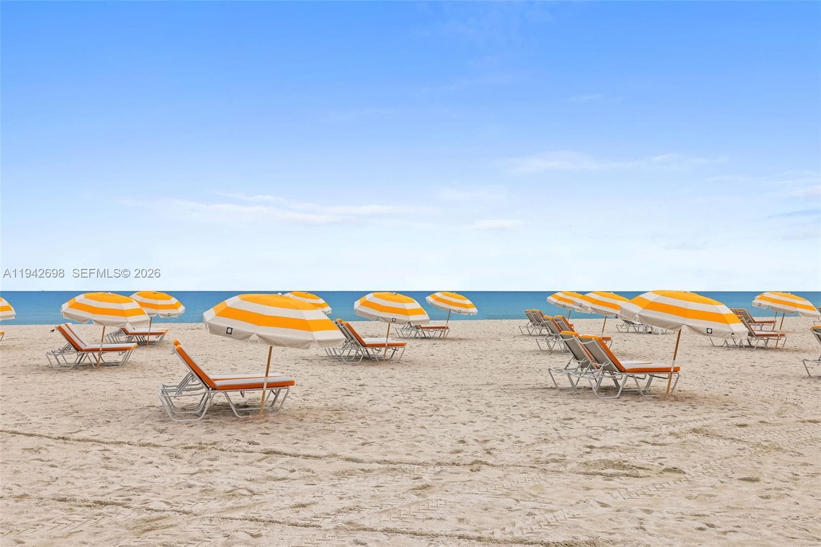 1455 Ocean Dr # 1009, Miami Beach FL 33139 — 90
