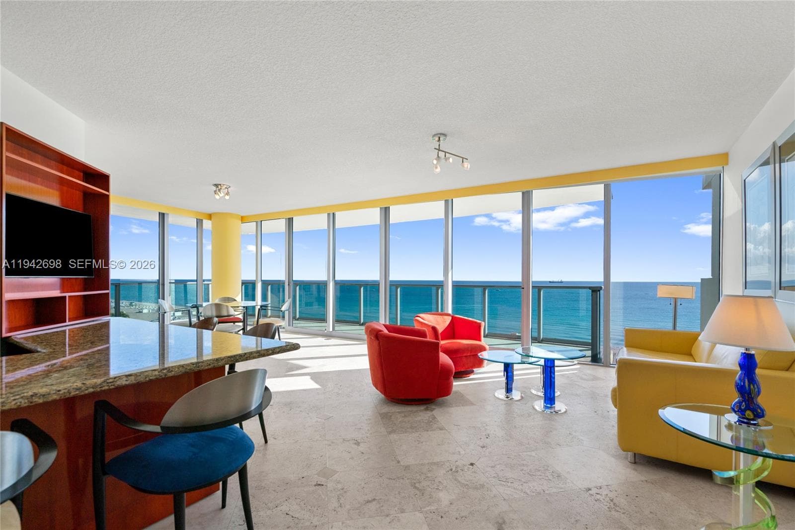1455 Ocean Dr # 1009, Miami Beach FL 33139 — 32