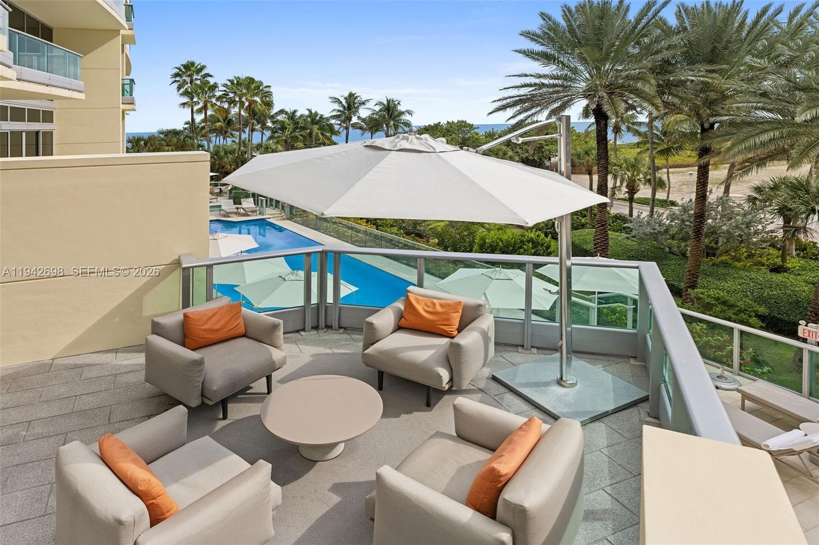 1455 Ocean Dr # 1009, Miami Beach FL 33139 — 86