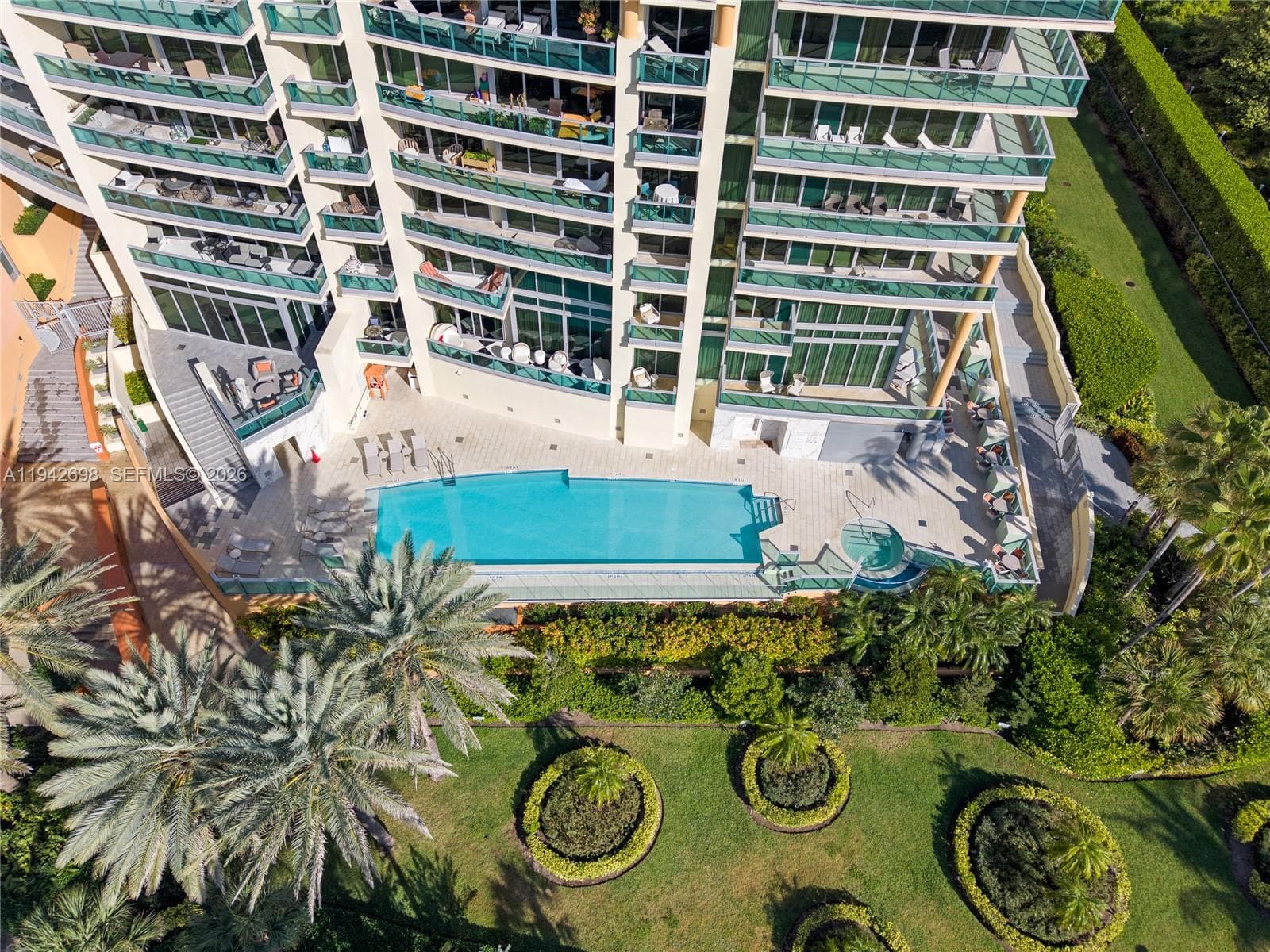 1455 Ocean Dr # 1009, Miami Beach FL 33139 — 18