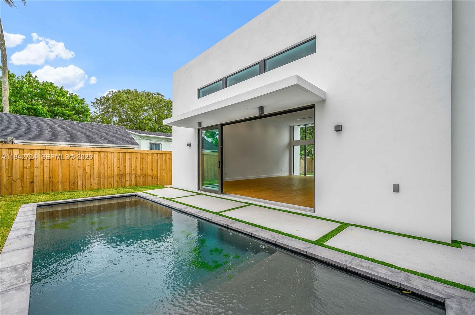326 NW 40th St, Miami FL 33127 — 30