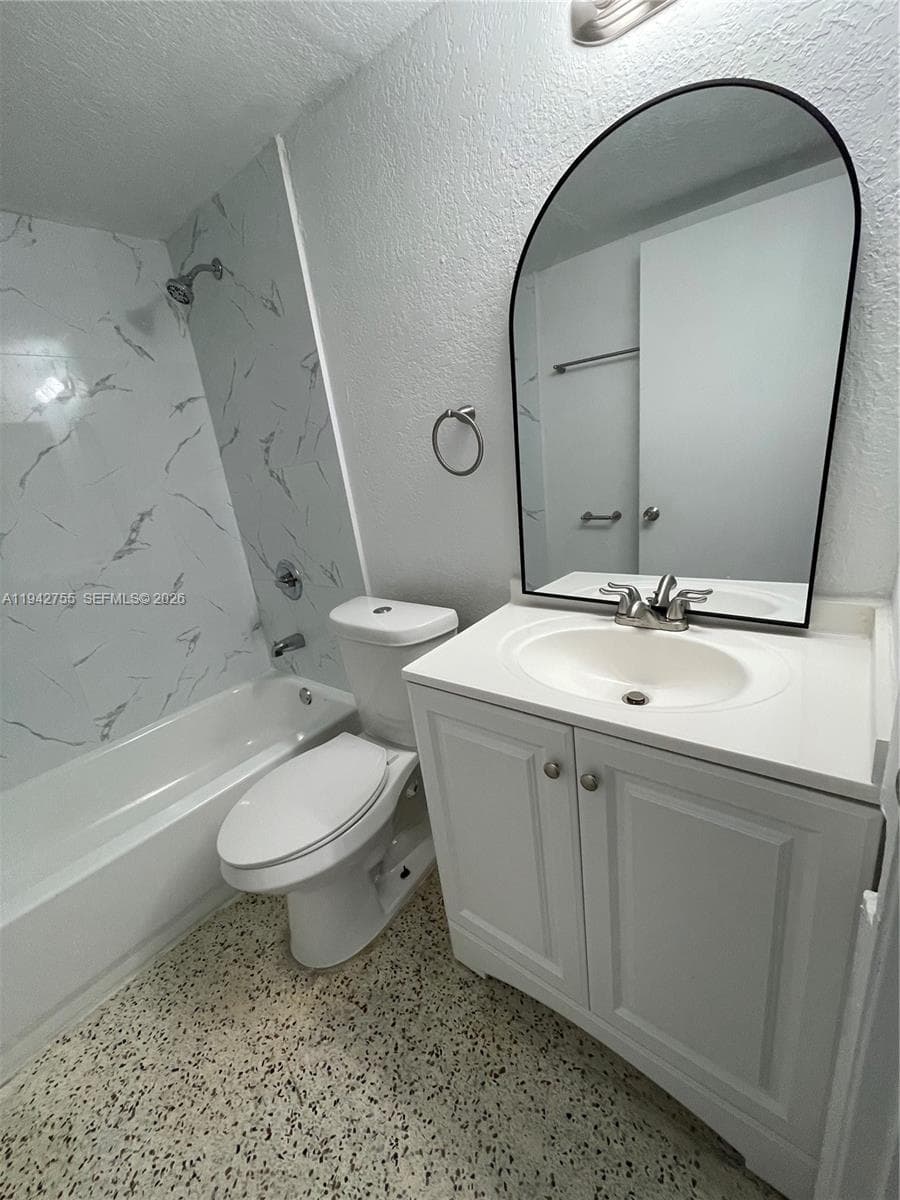 142 SW 18th Ave # 19, Miami FL 33135 — 27