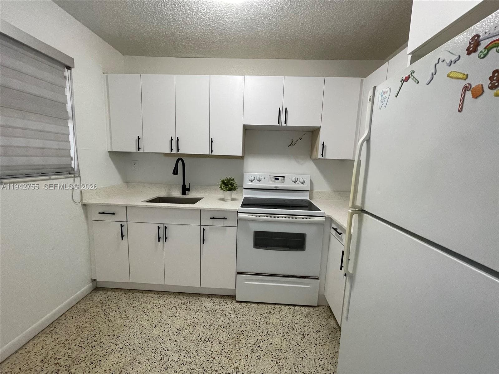 142 SW 18th Ave # 19, Miami FL 33135 — 9