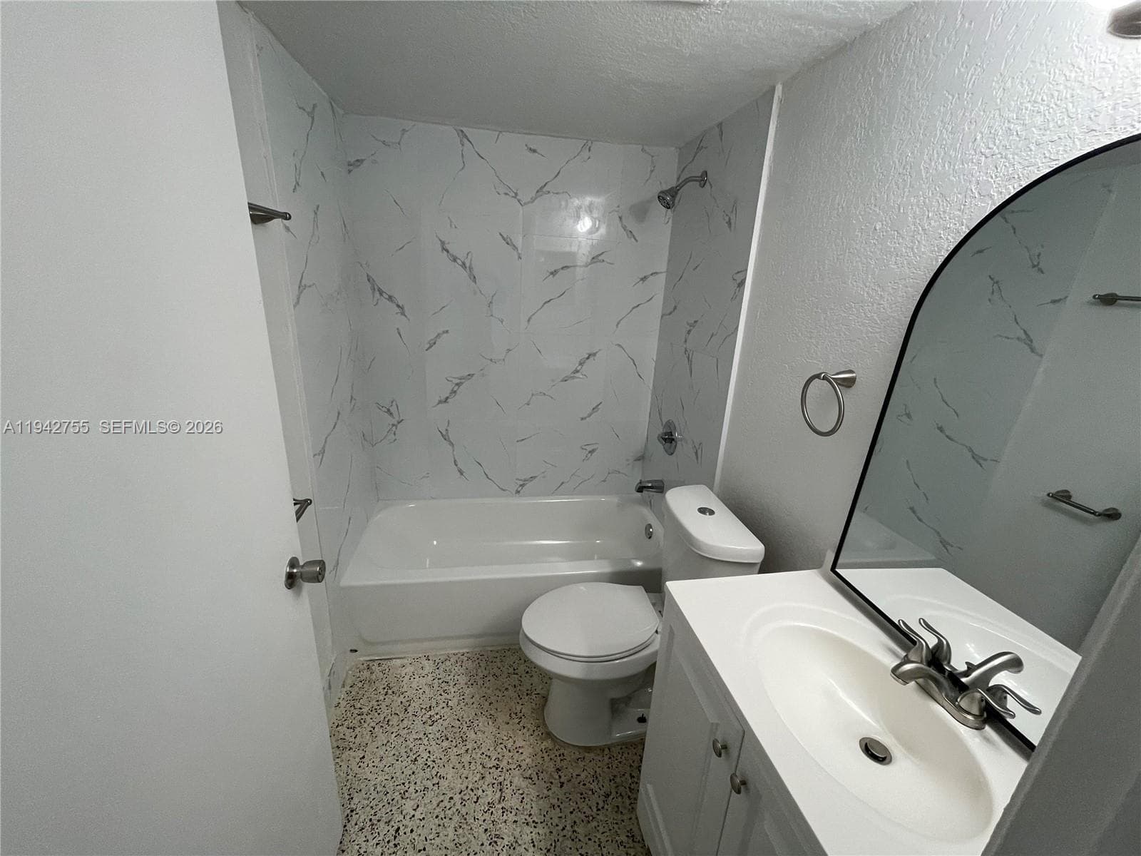 142 SW 18th Ave # 19, Miami FL 33135 — 24