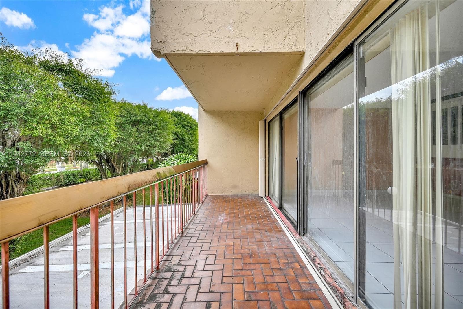 9907 NW 9th St Cir # 20, Miami FL 33172 — 62
