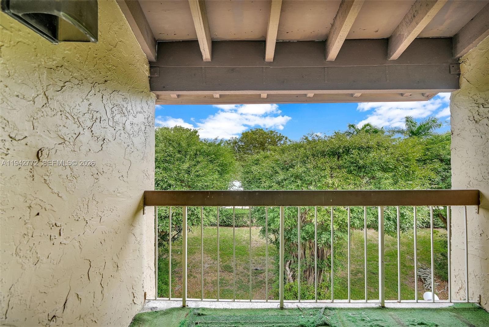 9907 NW 9th St Cir # 20, Miami FL 33172 — 52