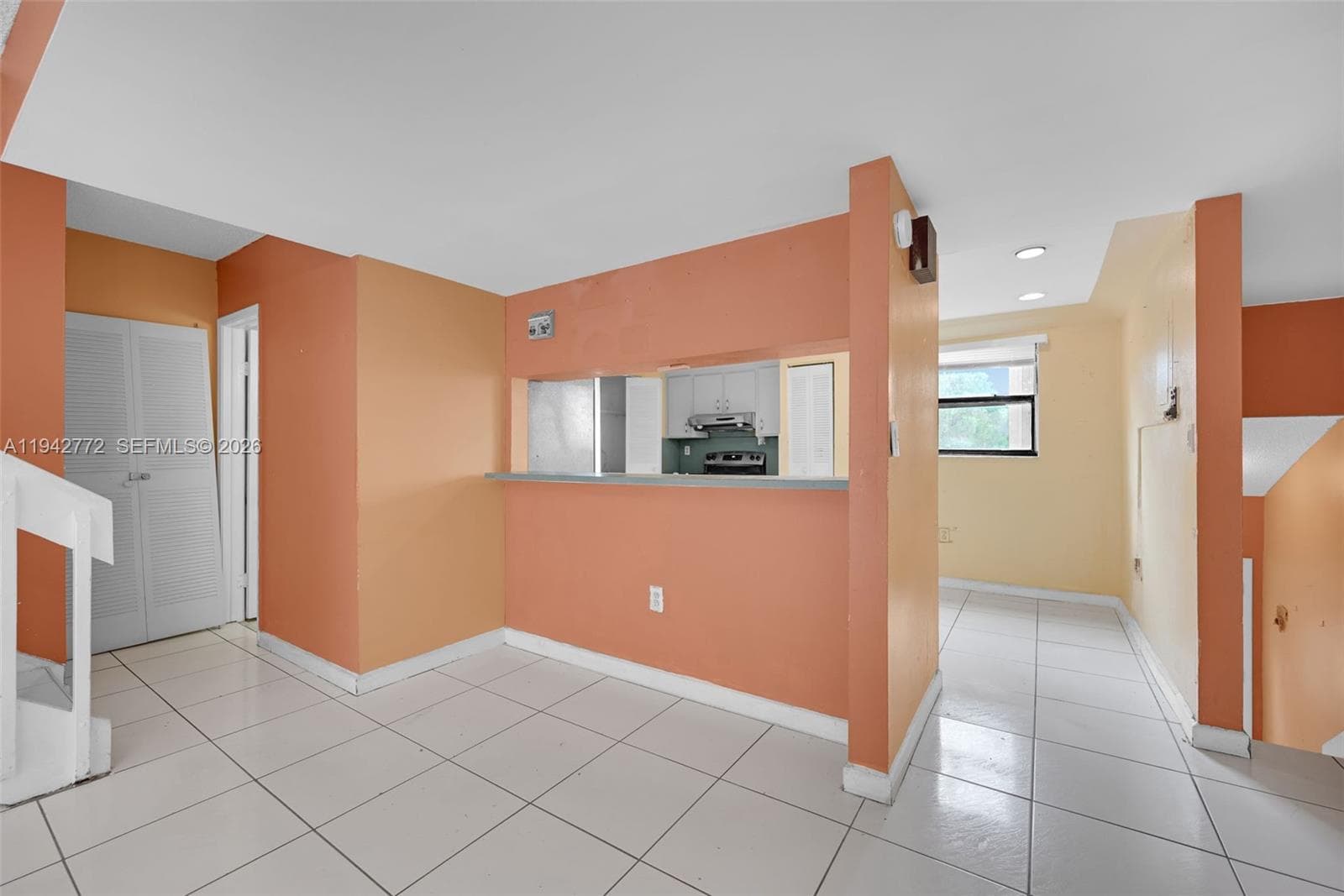 9907 NW 9th St Cir # 20, Miami FL 33172 — 17