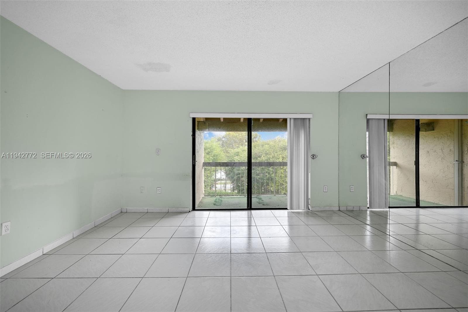 9907 NW 9th St Cir # 20, Miami FL 33172 — 43