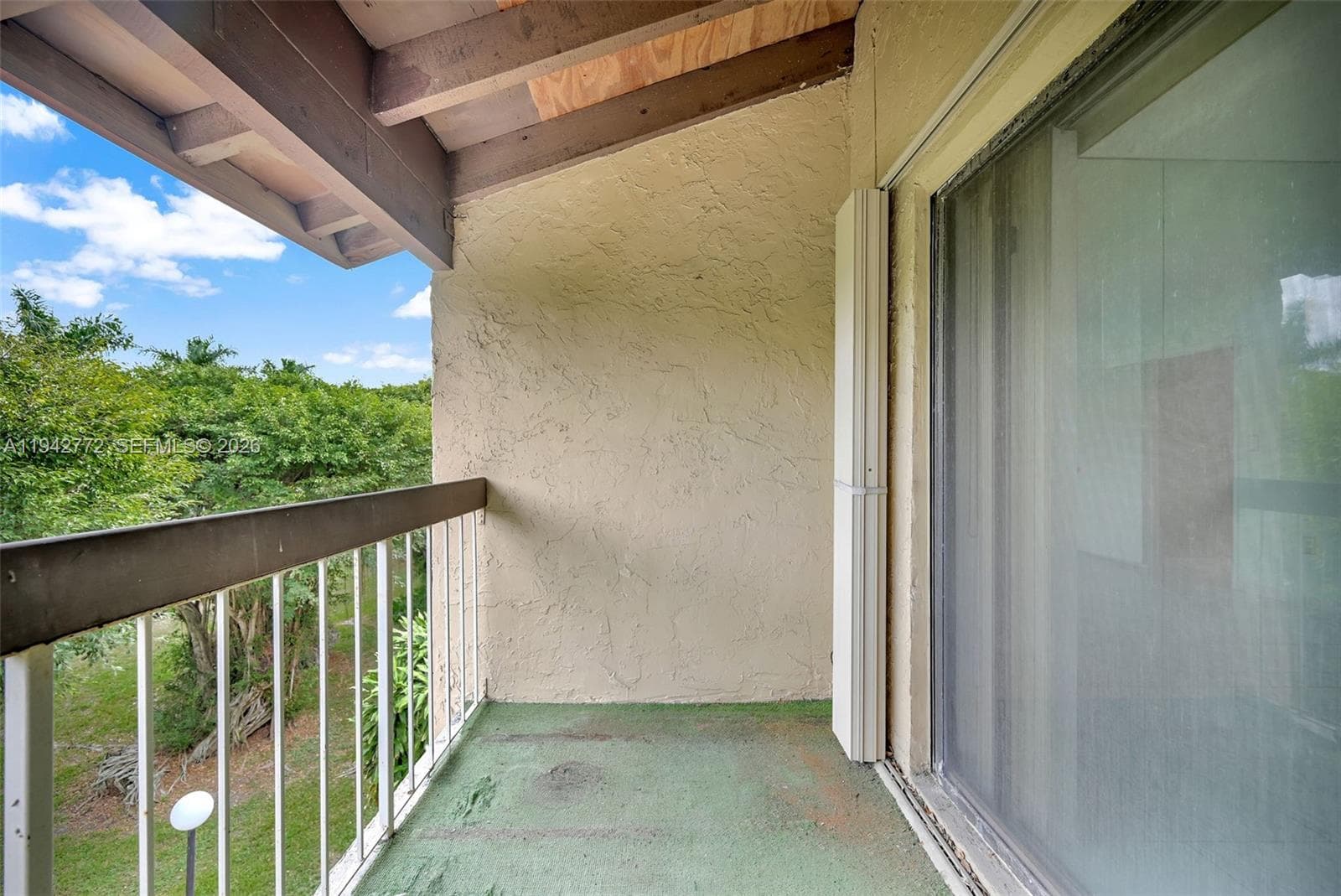 9907 NW 9th St Cir # 20, Miami FL 33172 — 49