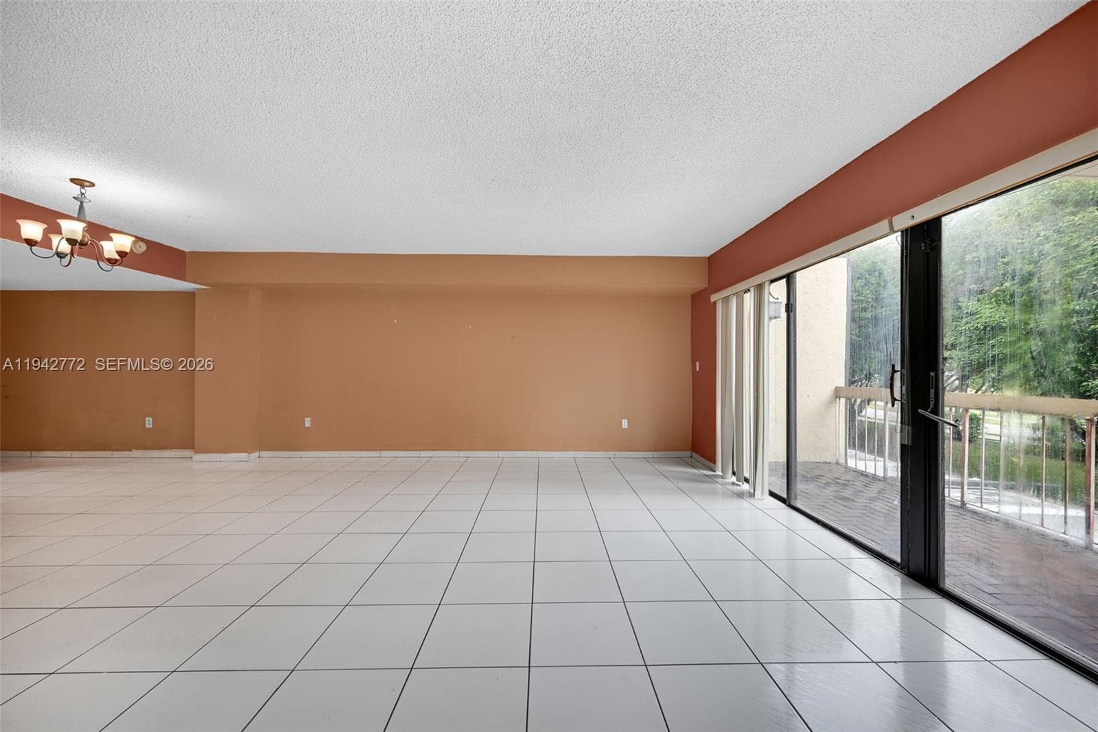 9907 NW 9th St Cir # 20, Miami FL 33172 — 14