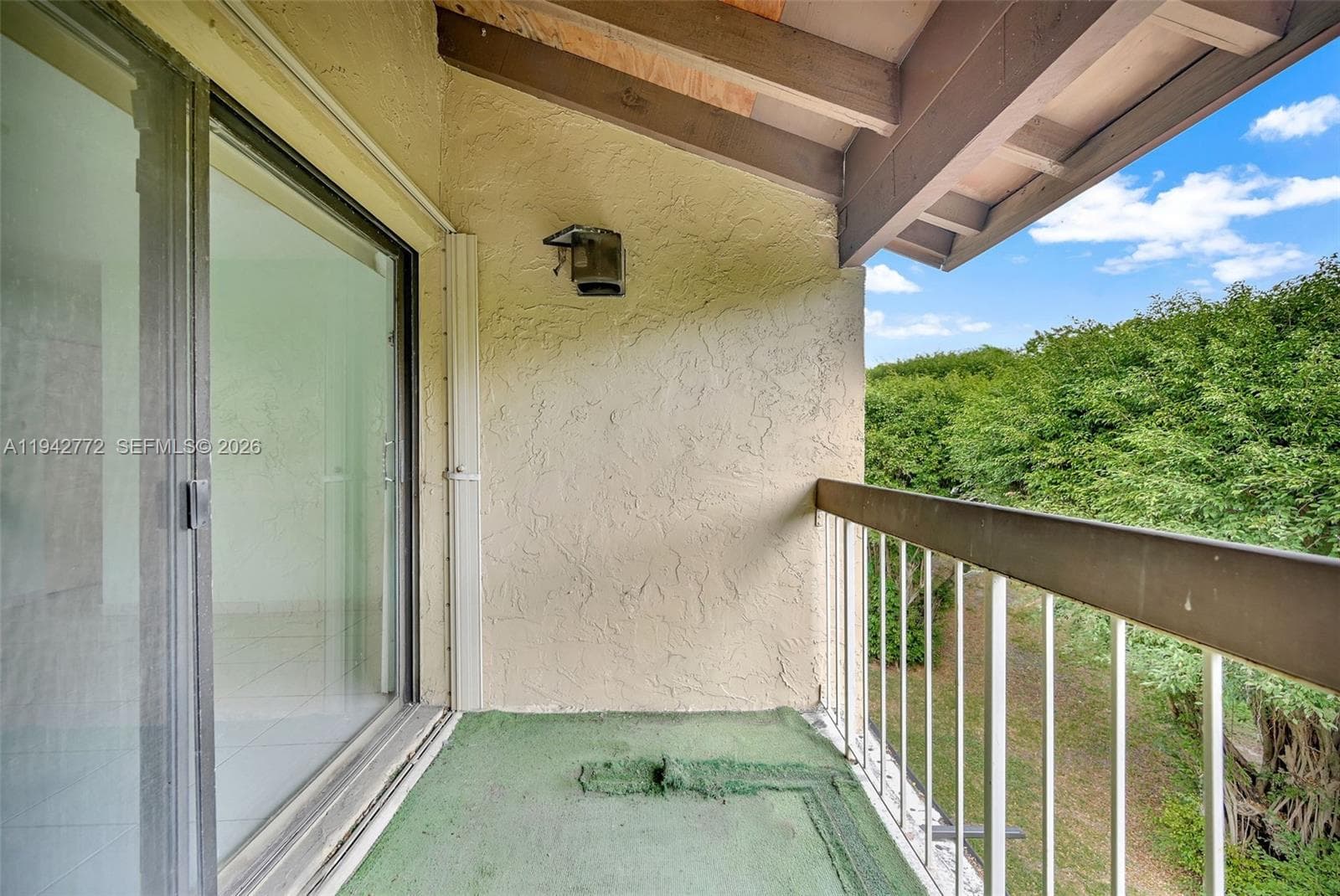 9907 NW 9th St Cir # 20, Miami FL 33172 — 51