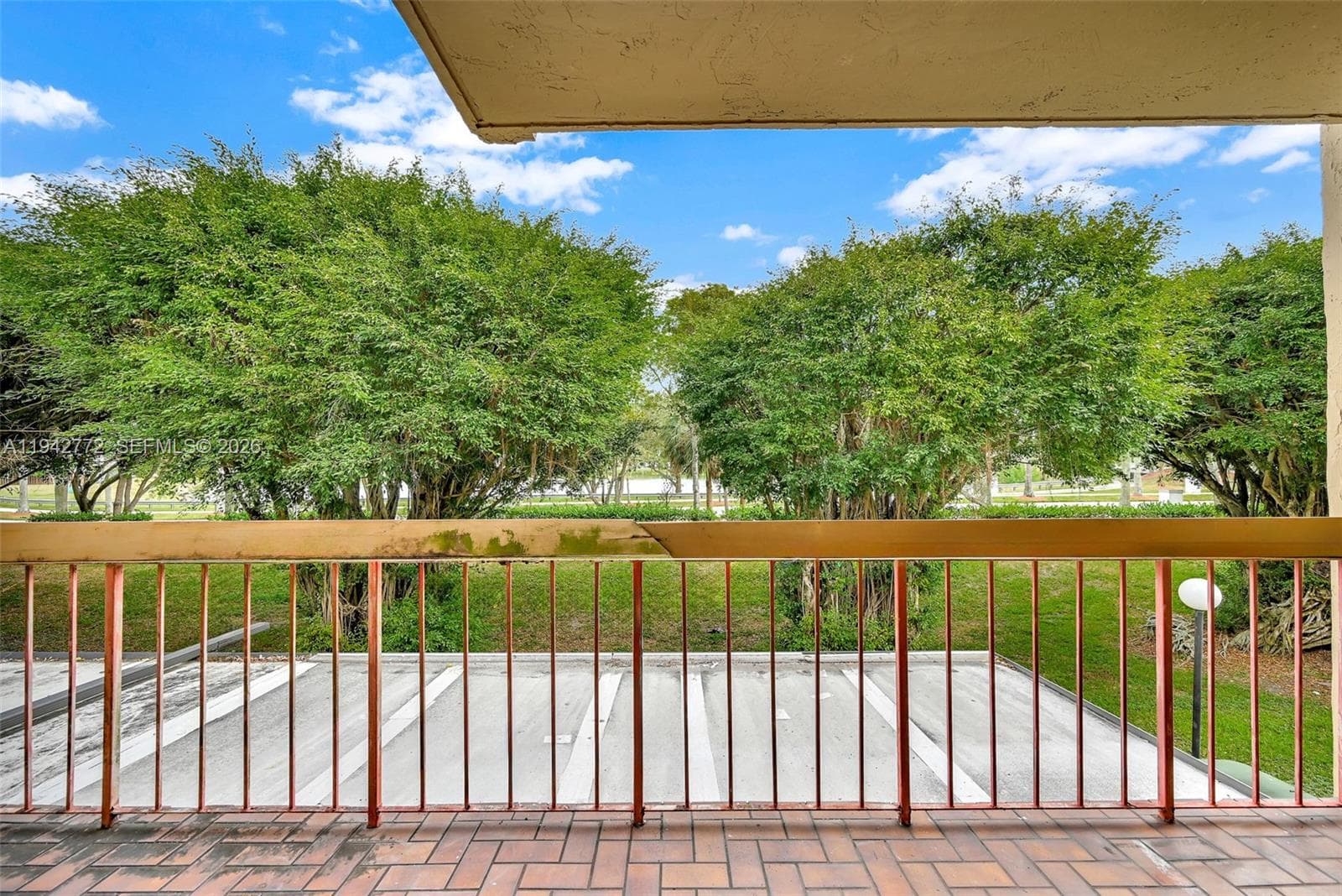 9907 NW 9th St Cir # 20, Miami FL 33172 — 58