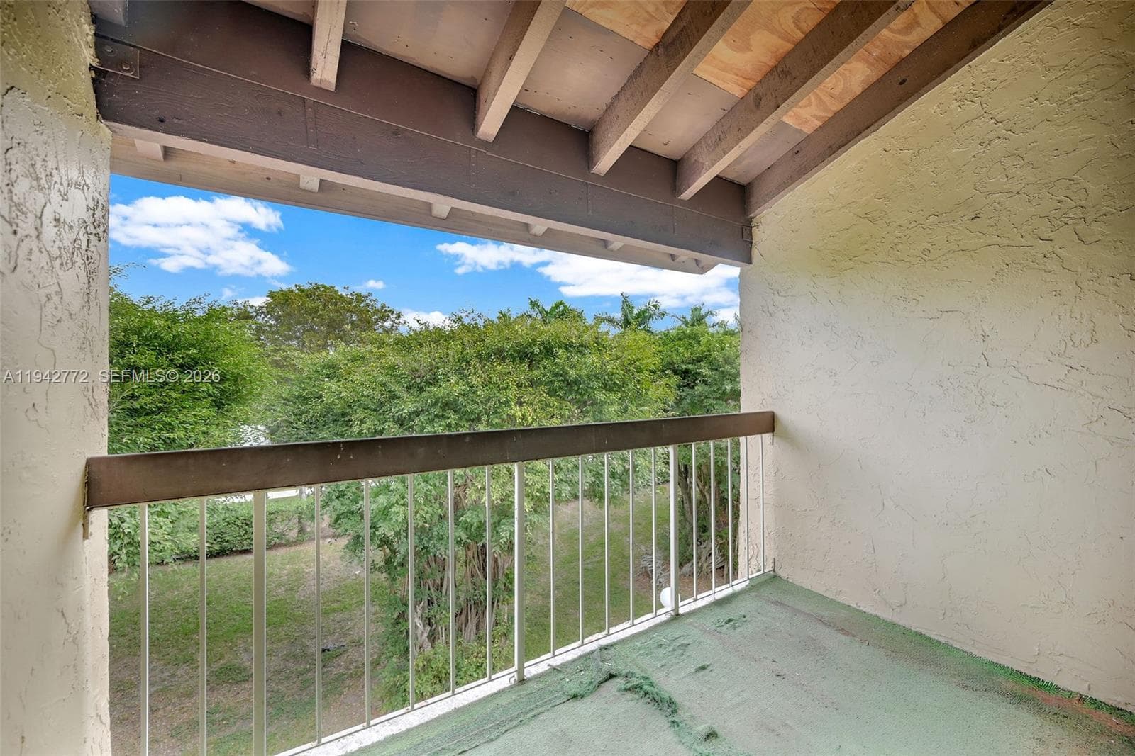 9907 NW 9th St Cir # 20, Miami FL 33172 — 48