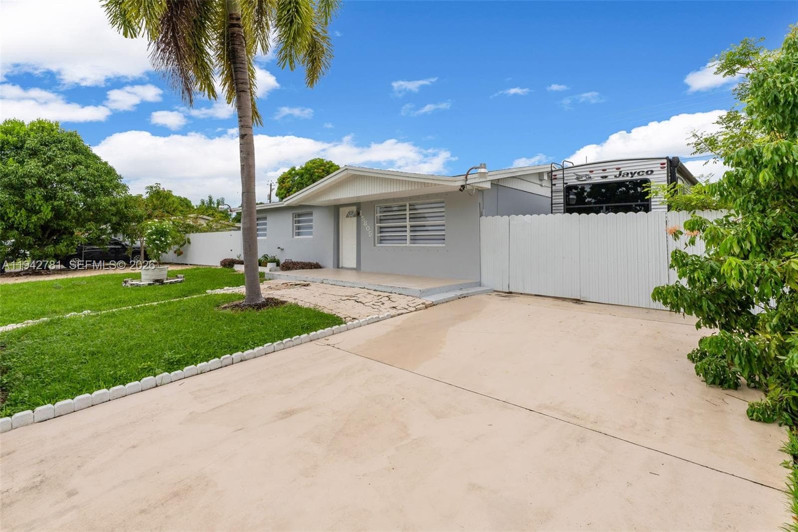 15805 SW 300th Ter, Homestead FL 33033 — 3