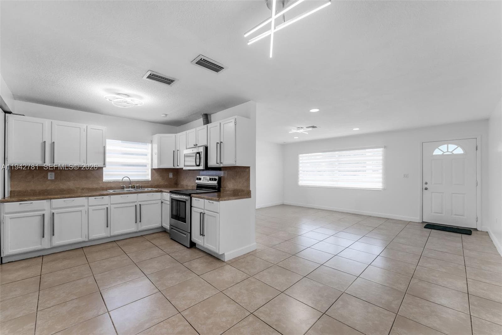 15805 SW 300th Ter, Homestead FL 33033 — 14