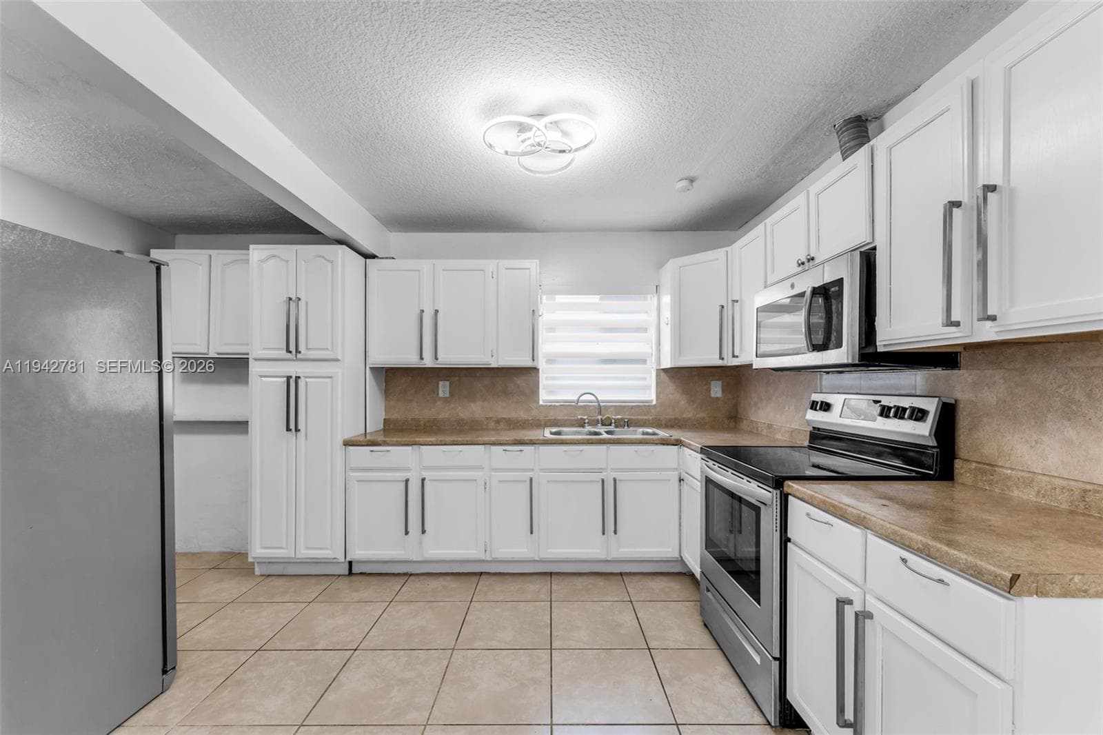 15805 SW 300th Ter, Homestead FL 33033 — 15
