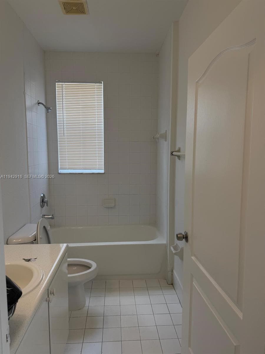 1656 SE 29th Ct # 100, Homestead FL 33035 — 14
