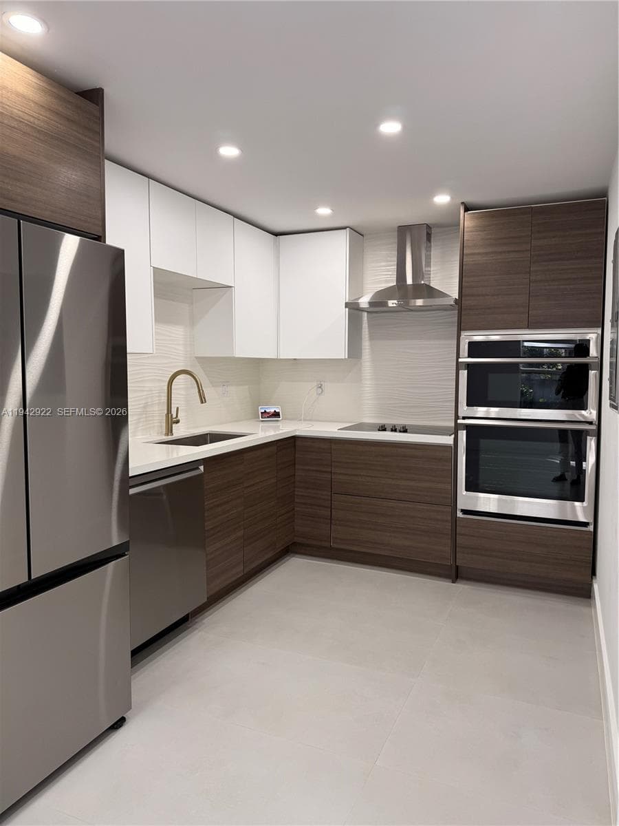 4430 NW 1st Ave, Miami FL 33127 — 17