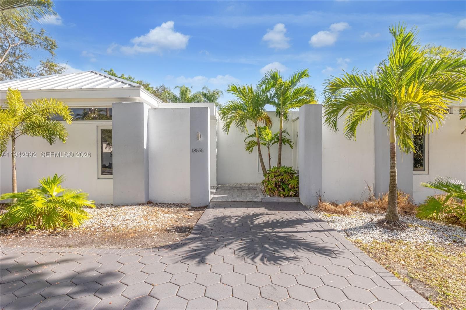 18555 SW 83rd Pl, Cutler Bay FL 33157 — 2