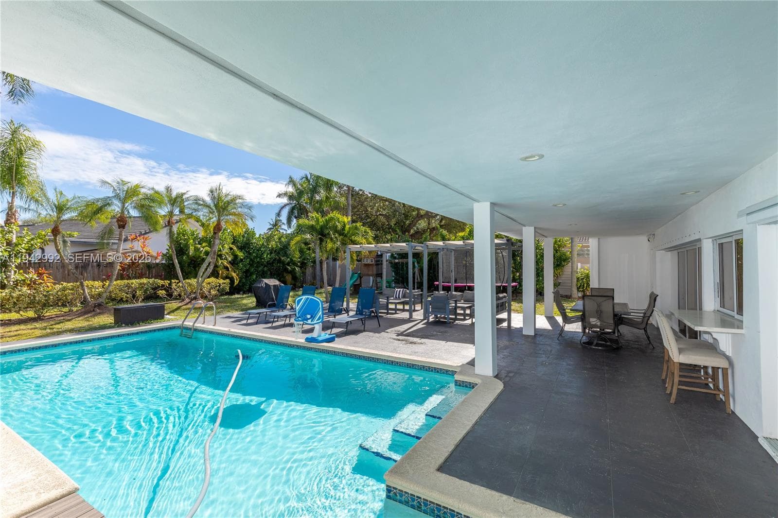 18555 SW 83rd Pl, Cutler Bay FL 33157 — 38
