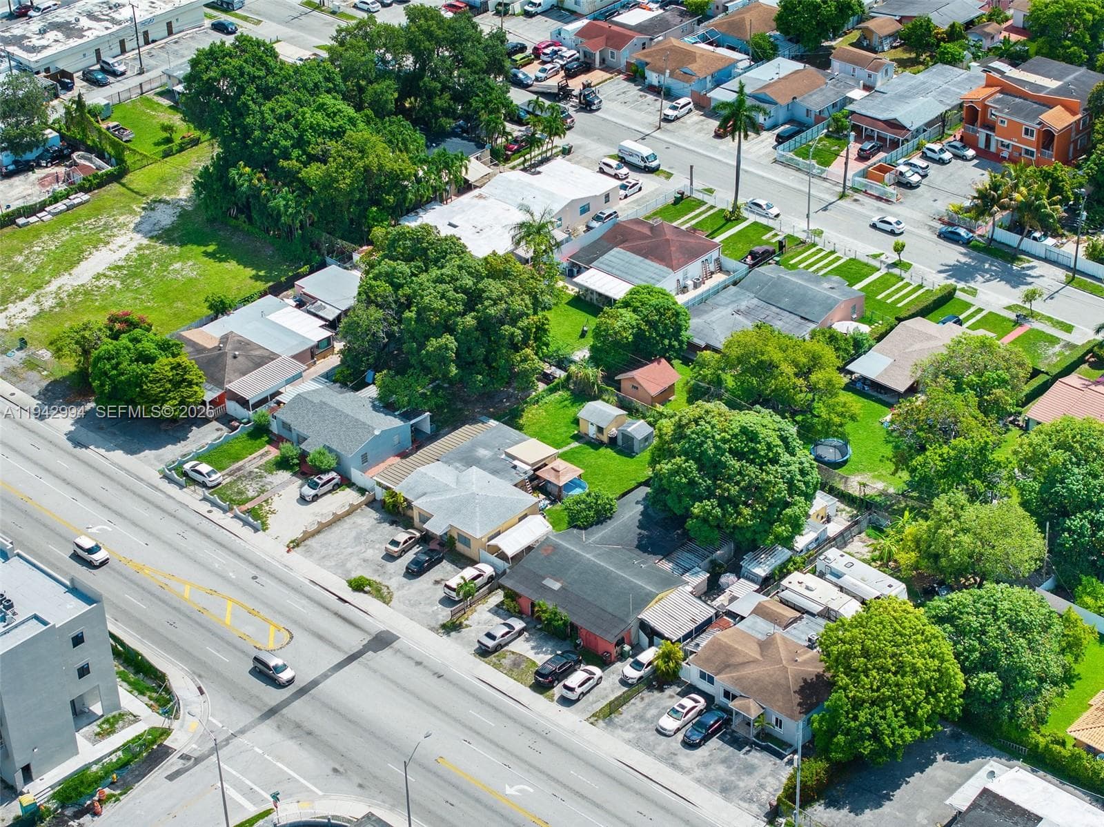 871 SE 8th Ave, Hialeah FL 33010 — 4