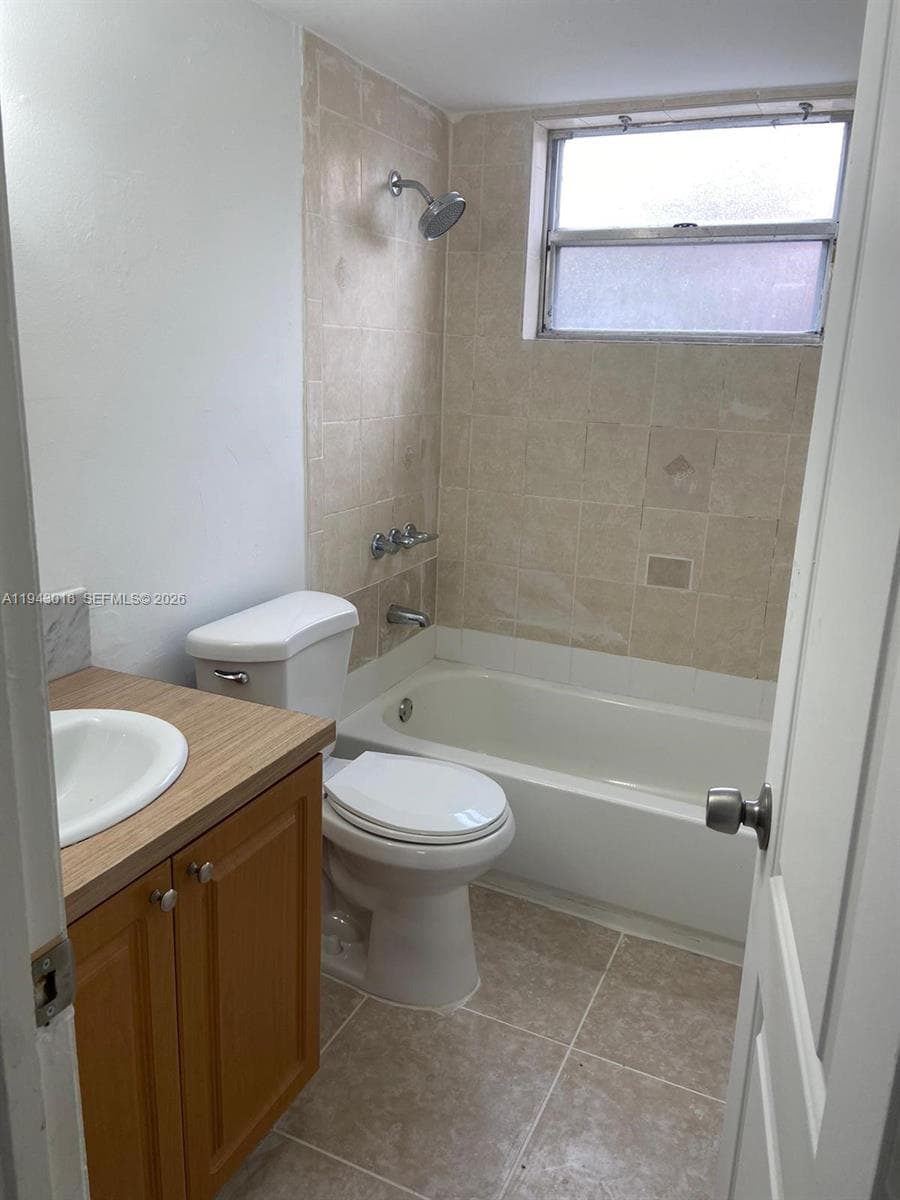 640 E 2nd Av # A, Hialeah FL 33010 — 6