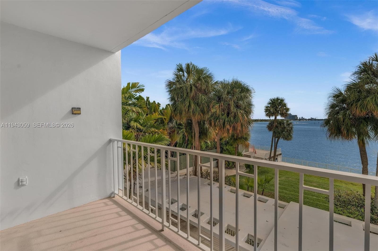 500 Bayview Dr # 228, Sunny Isles Beach FL 33160 — 47