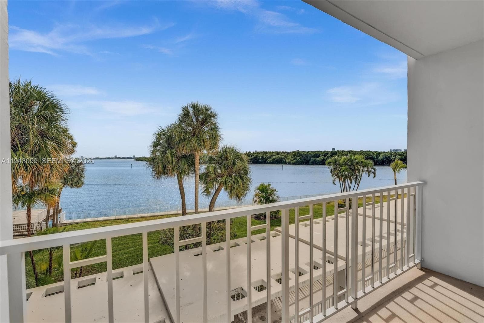 500 Bayview Dr # 228, Sunny Isles Beach FL 33160 — 48