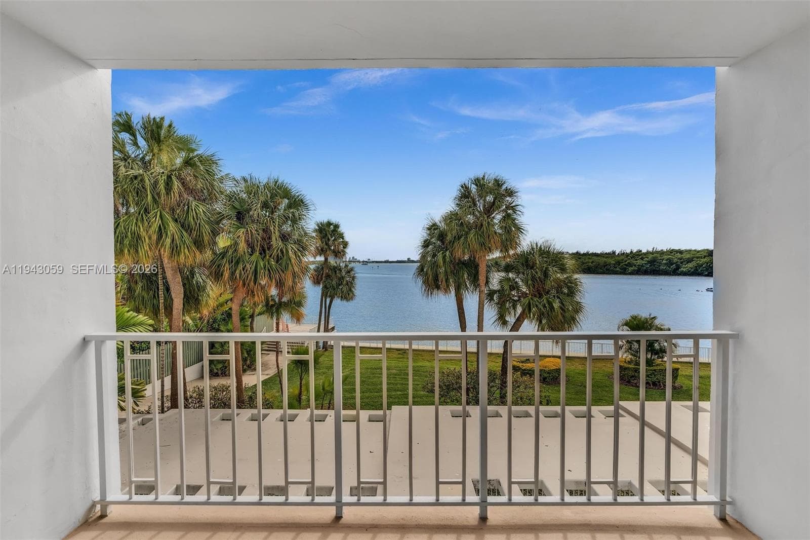 500 Bayview Dr # 228, Sunny Isles Beach FL 33160 — 21