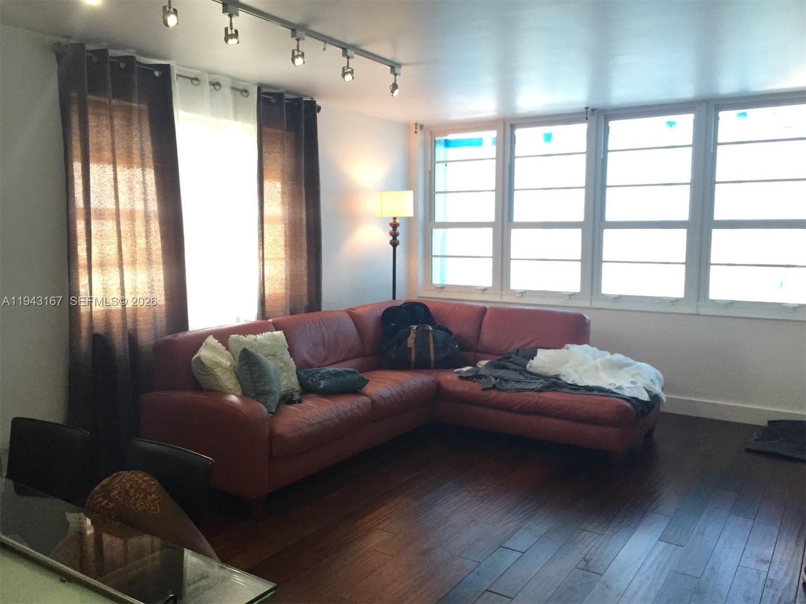 100 Lincoln Rd # 814, Miami Beach FL 33139 — 15