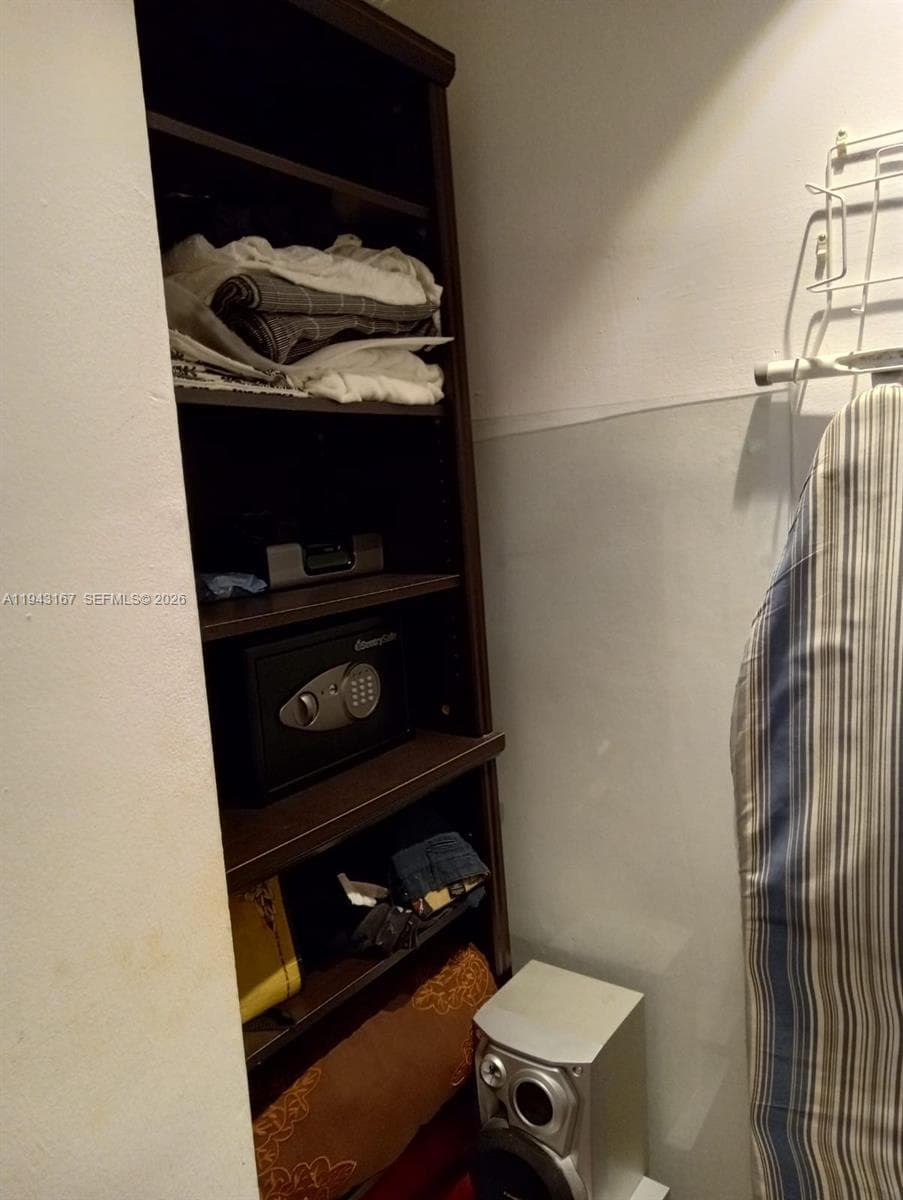 100 Lincoln Rd # 814, Miami Beach FL 33139 — 19