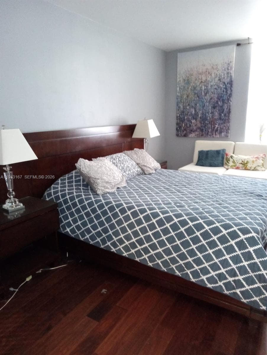 100 Lincoln Rd # 814, Miami Beach FL 33139 — 4