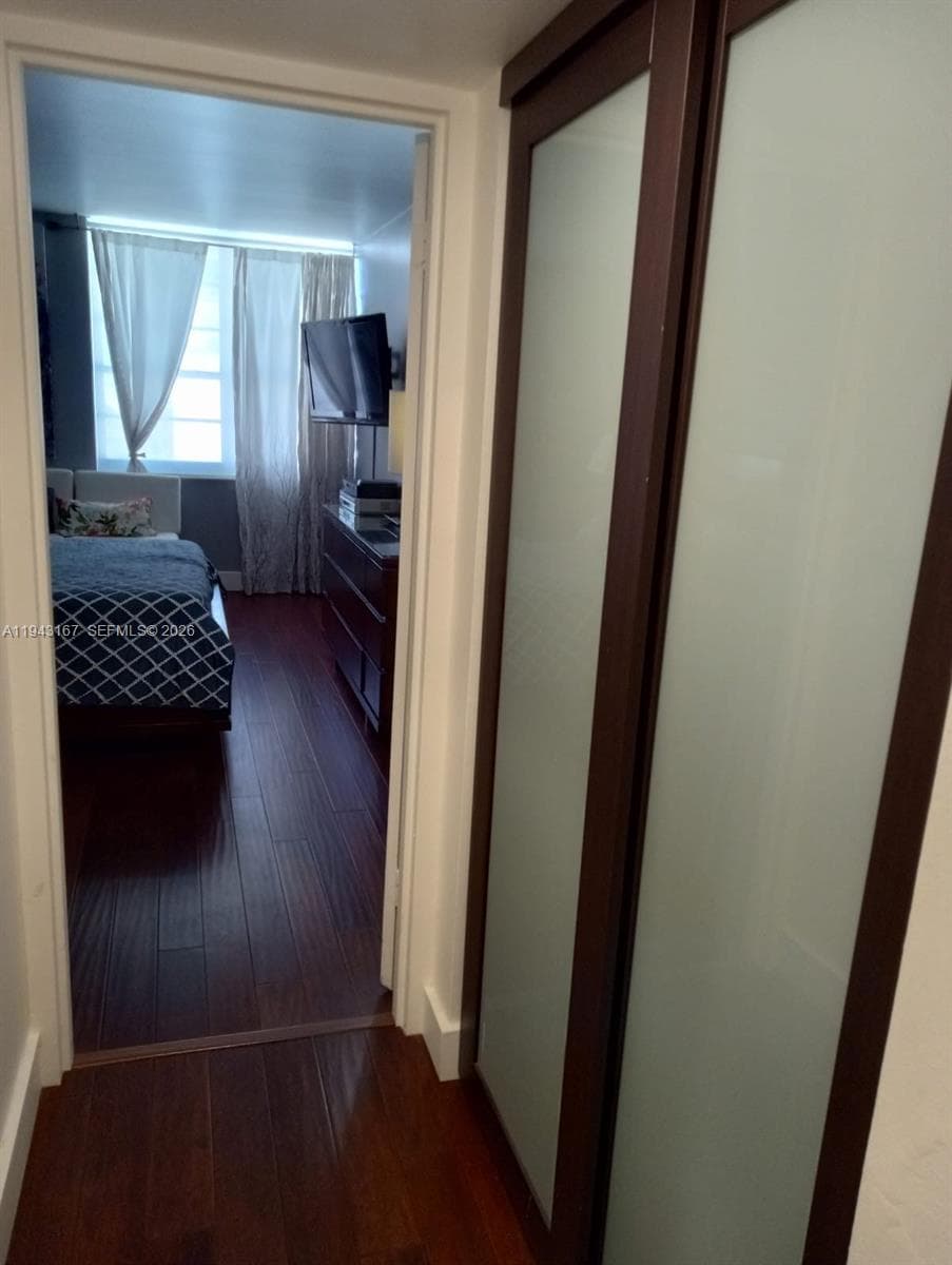 100 Lincoln Rd # 814, Miami Beach FL 33139 — 21