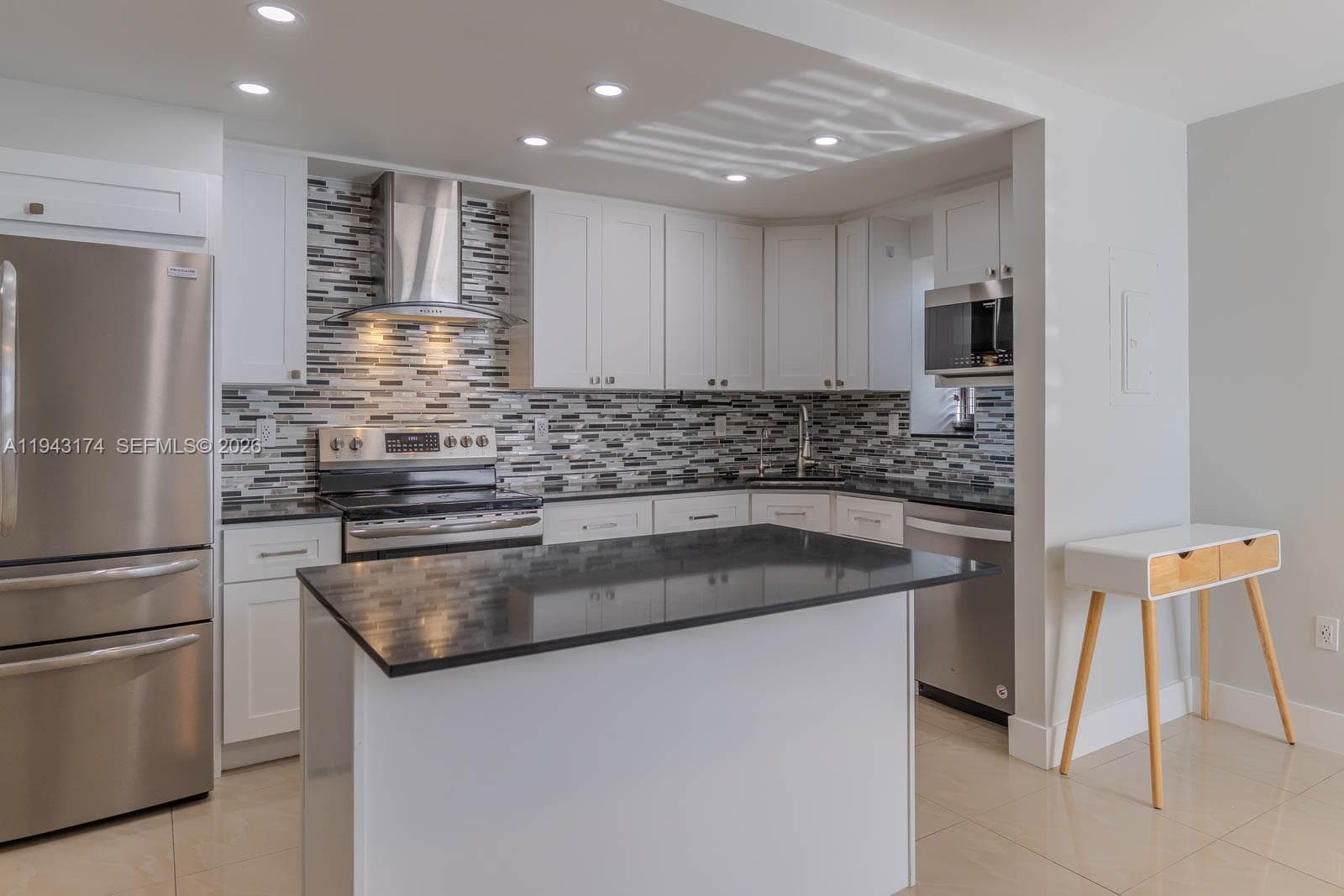 20291 NE 30th Ave, Aventura FL 33180 — 3