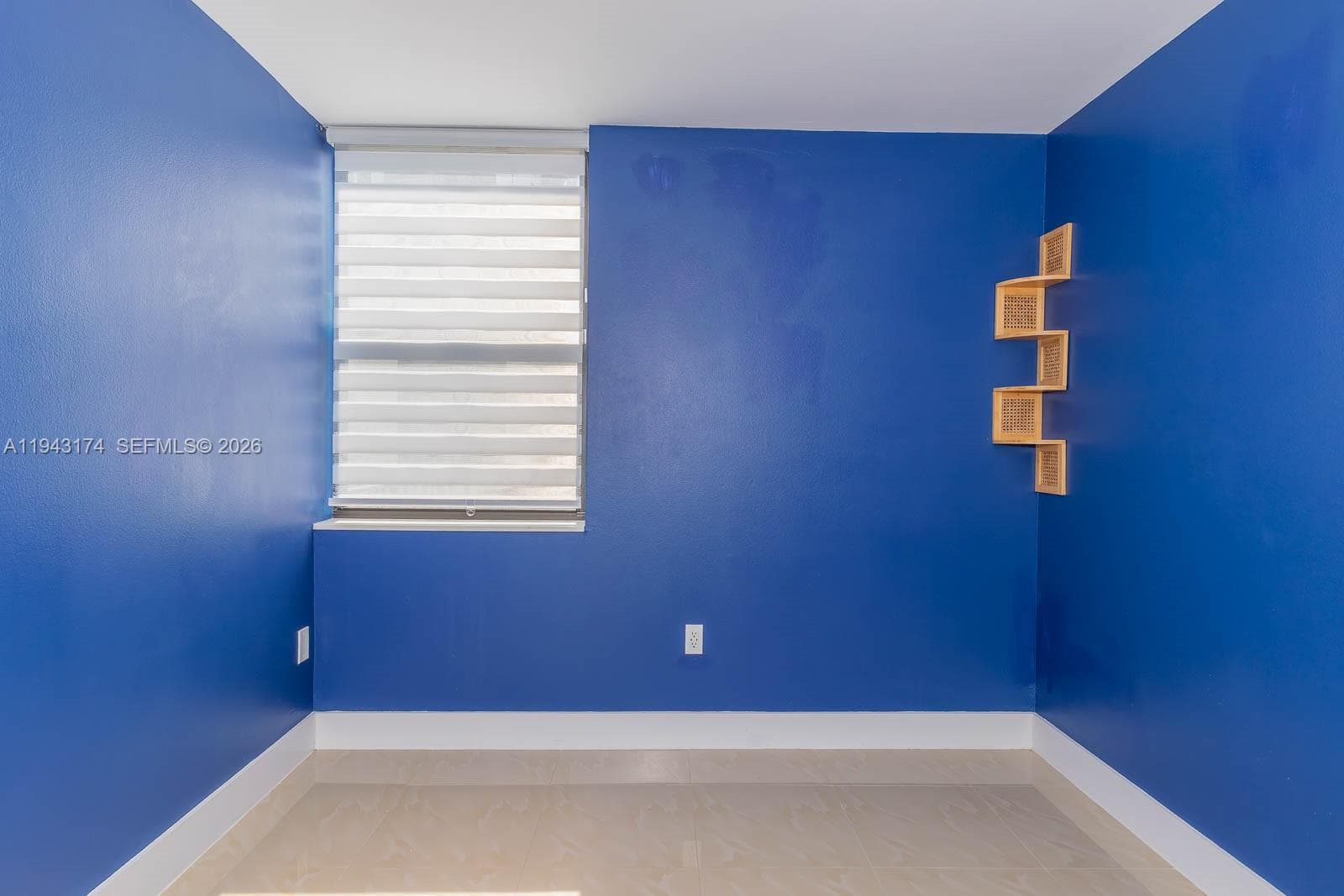 20291 NE 30th Ave, Aventura FL 33180 — 10